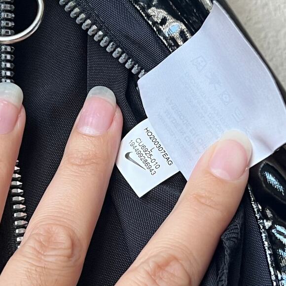 Nike Icon Clash Black Patent Cargo Jogger Pants Size L - Picture 8 of 8